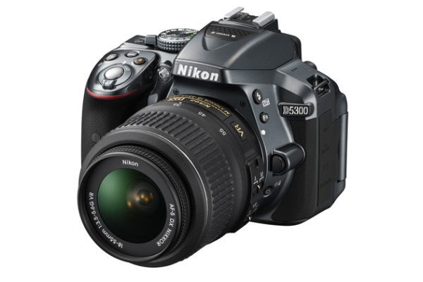 Nikon D5300 kit 18-55 VR AF-P